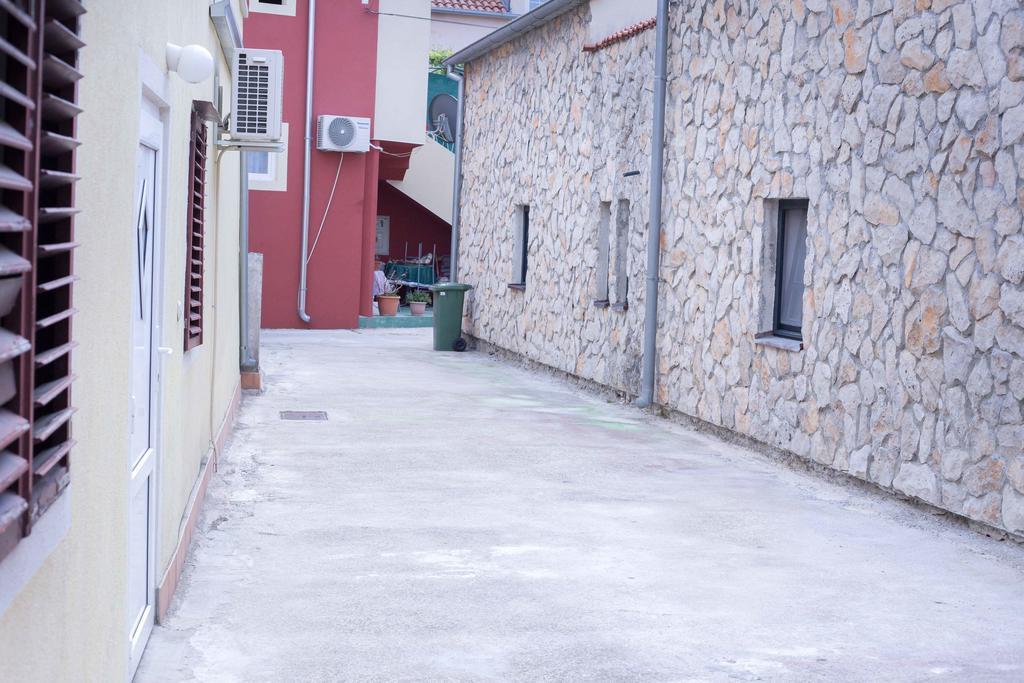 Apartment Mika Vodice Exterior foto
